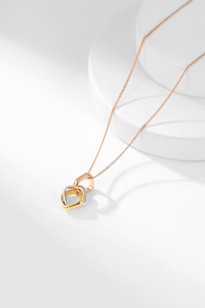 Ca*t1er necklaces